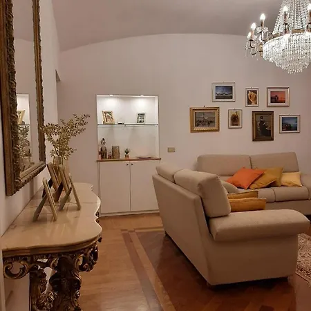 Pensión La Casa Di Francesca Nápoles